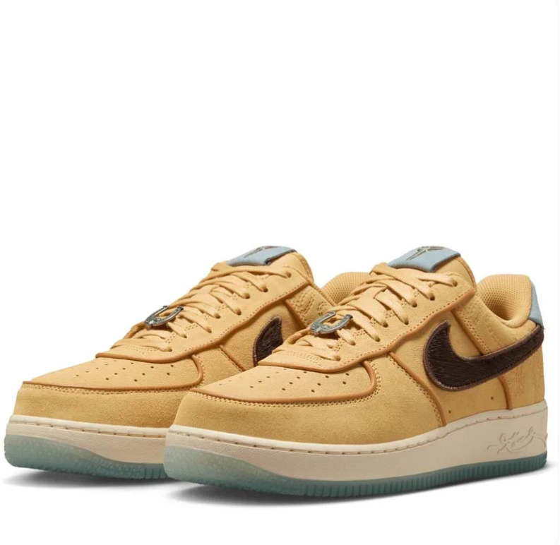 Nike Wheat & Dark Brown Low-Top Sneakers with Pale Blue Accents