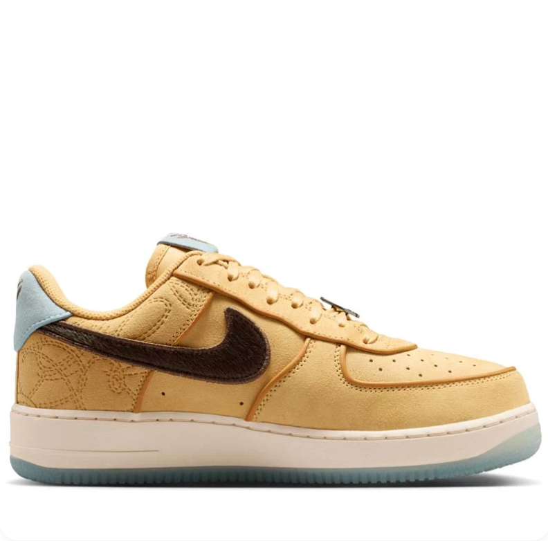 Nike Wheat & Dark Brown Low-Top Sneakers with Pale Blue Accents